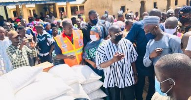 Bawumia Donates 10k To North East Flood Victims