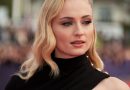 Sophie Turner Subtly Reveals Her Daughter Willa’s Birth Date on a New Necklace