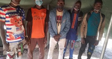 U/W: Five Burkinabes grabbed at Ga inland post for sneaking into Ghana