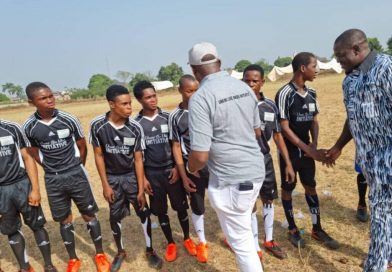 How group rounded off 2021 secondary school football finals, honoured teachers in Uromi – Vanguard How group rounded off 2021 secondary school football finals, honoured teachers in Uromi – Vanguard