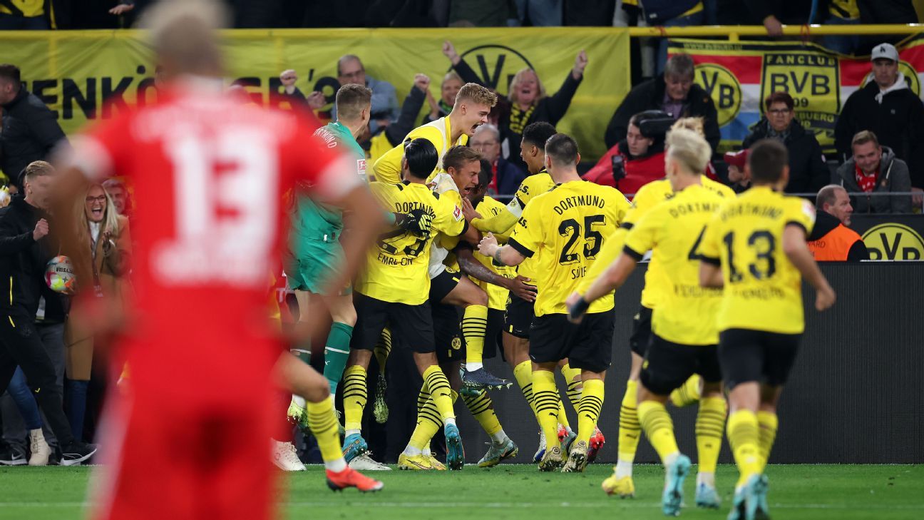 Dortmund stun Bayern with last-gasp equalizer